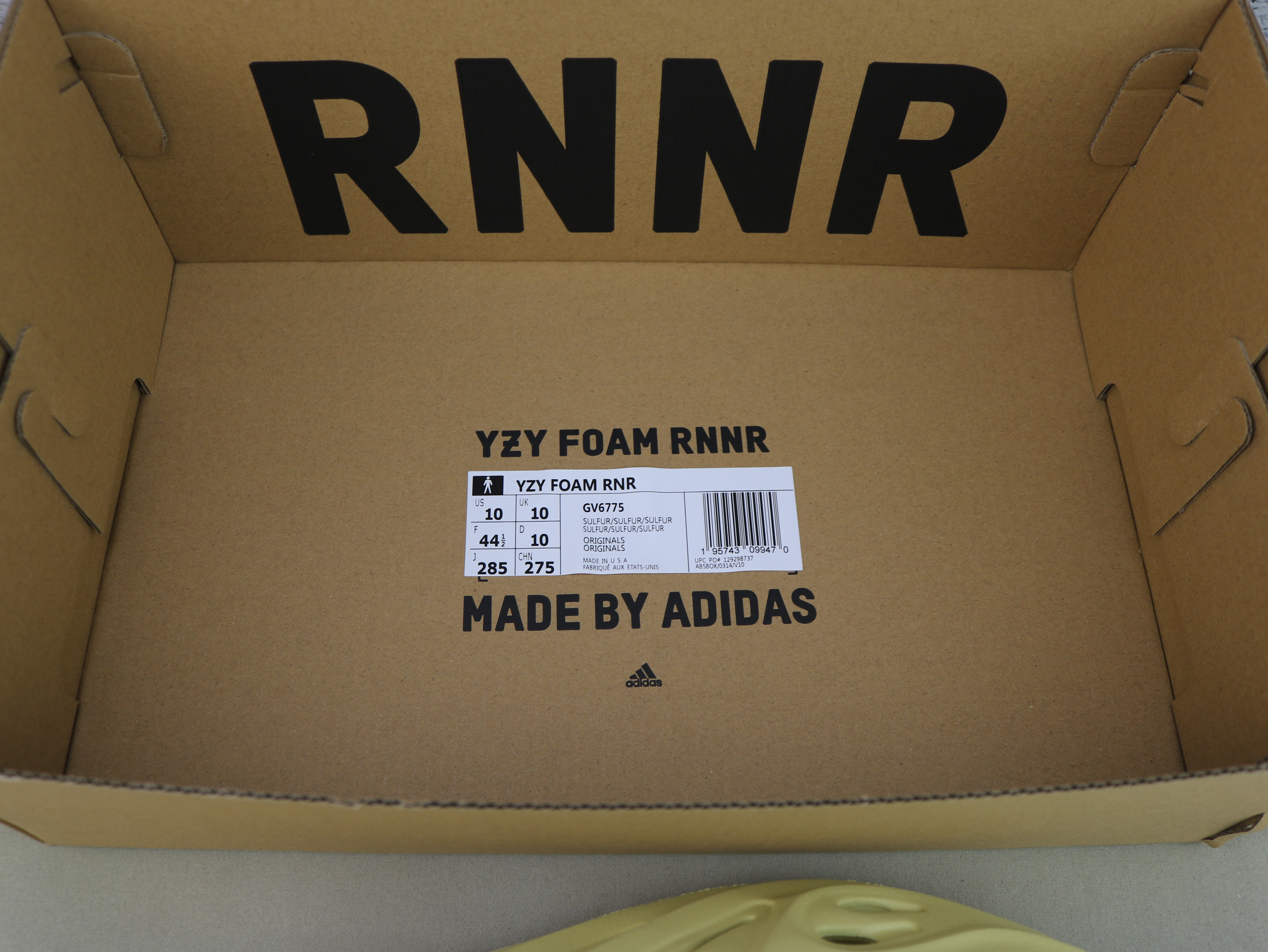 Free Shipping Yeezy Foam RNNR Sulfur GV6775